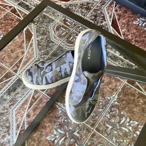 Women’s Jslides nyc slip on sneakers